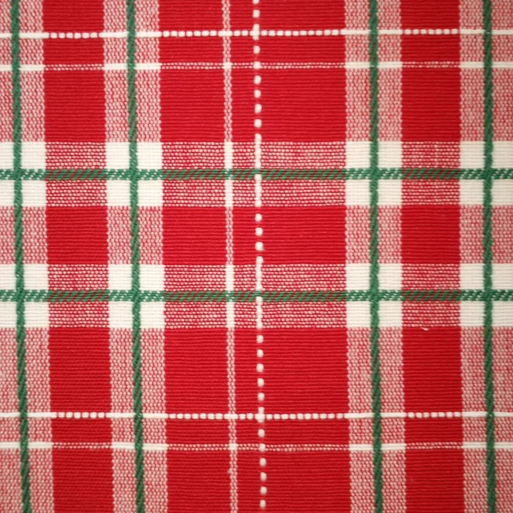 'CRATE & BARREL' Set of Four Yuletide Plaid placemats NEW/Unused